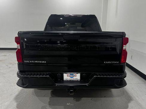 Used 2021 Chevrolet Silverado 1500 Custom image 23