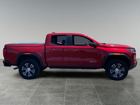 Used 2024 GMC Canyon AT4 w/ AT4 Premium Package AWD/4WD image 6