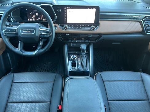 Used 2023 GMC Canyon AT4 w/ AT4 Premium Package AWD/4WD image 15