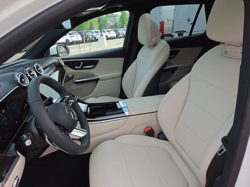 New 2027 Mercedes-Benz GLC 300 4MATIC image 23