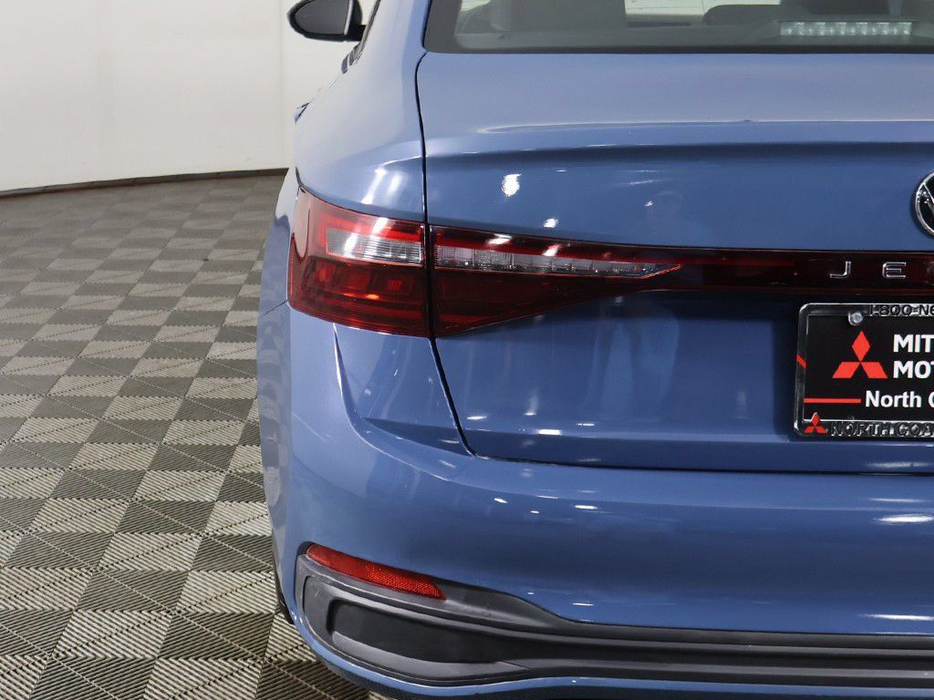 Used 2025 Volkswagen Jetta S FWD image 13