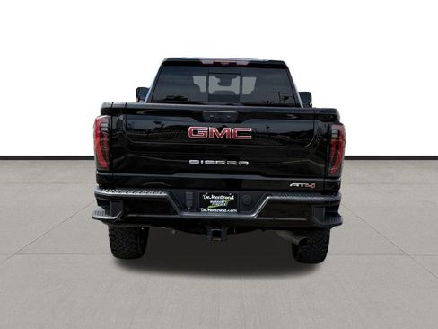 Used 2024 GMC Sierra 2500 AT4 w/ AT4 Premium Plus Package AWD/4WD image 6