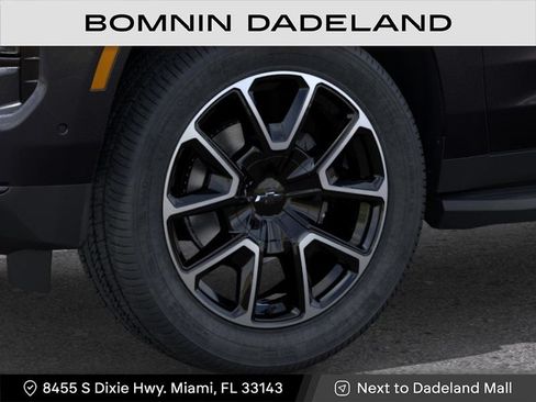 New 2026 Chevrolet Suburban RST RWD image 9