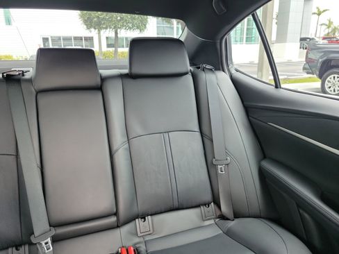 Used 2025 Toyota Camry XSE FWD image 22