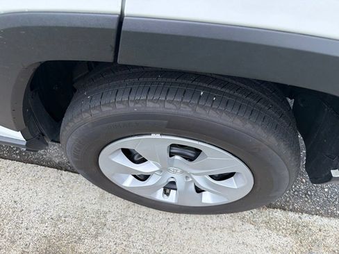 Used 2025 Toyota RAV4 LE FWD image 12