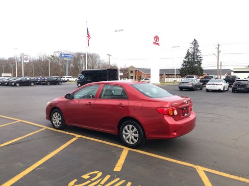 Used 2009 Toyota Corolla LE image 3