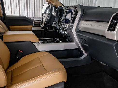 Used 2022 Ford F250 Lariat w/ Chrome Package AWD/4WD image 12