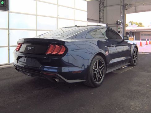 Used 2018 Ford Mustang Premium RWD image 3
