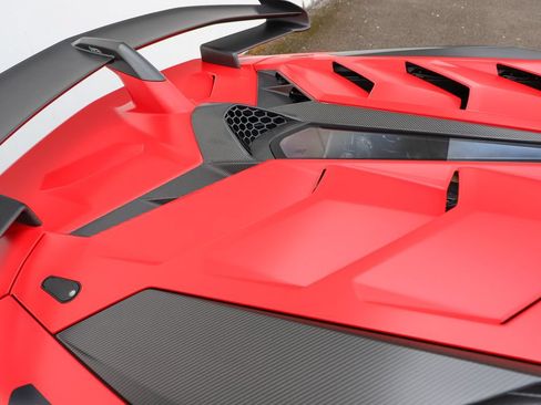 Used 2019 Lamborghini Aventador SVJ AWD/4WD image 79