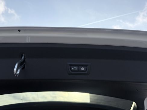 Used 2019 BMW X3 xDrive30i w/ Convenience Package image 13