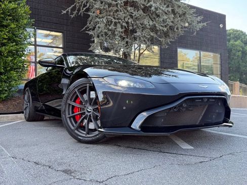 Used 2019 Aston Martin V8 Vantage Coupe RWD image 7