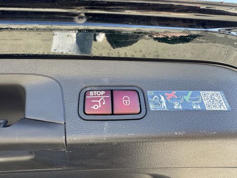 Certified 2025 Mercedes-Benz GLS 450 4MATIC image 24