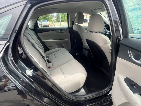 Used 2019 Kia Forte LXS FWD image 28