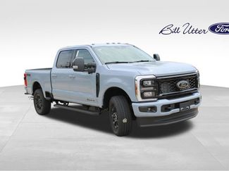 New 2026 Ford F250 Lariat w/ Black Appearance Package AWD/4WD video 2