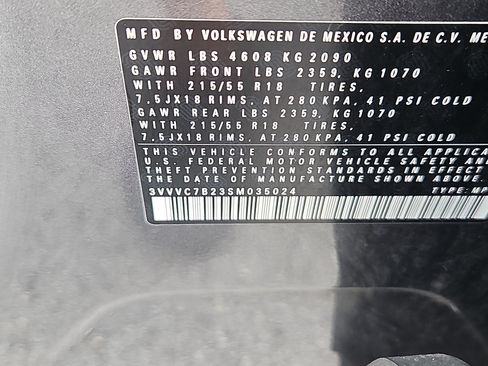 Used 2025 Volkswagen Taos SE AWD/4WD image 7