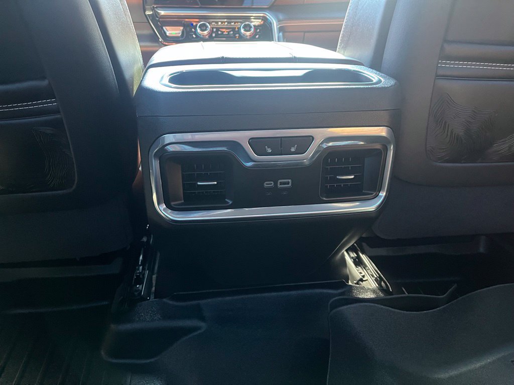 Used 2026 GMC Sierra 3500 Denali Ultimate AWD/4WD image 14