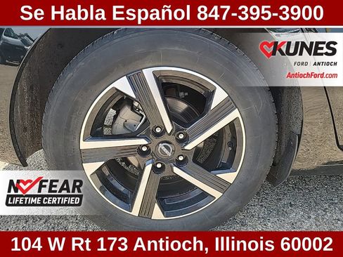 Used 2024 Nissan Sentra SV FWD image 18