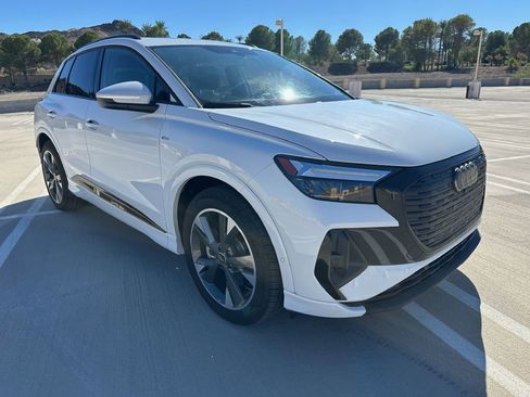 Used 2024 Audi Q4 e-tron Premium Plus w/ Premium Plus image 3