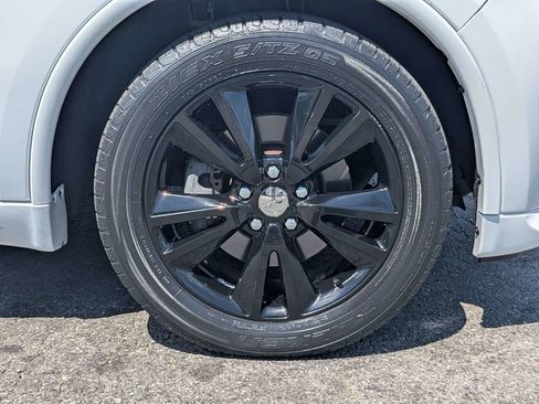Used 2013 Dodge Durango R/T w/ Leather Interior Group RWD image 12