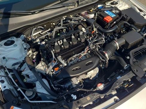 Used 2024 Honda Civic EX-L image 30