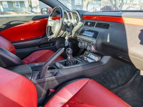 Used 2010 Chevrolet Camaro SS w/ RS Package RWD image 48
