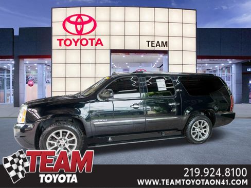 Used 2013 GMC Yukon XL Denali AWD/4WD image 1