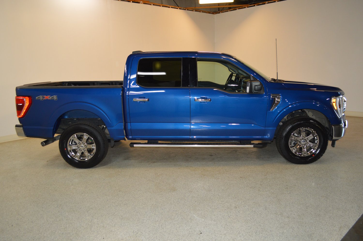 Used 2023 Ford F150 XLT w/ Equipment Group 302A High AWD/4WD image 2