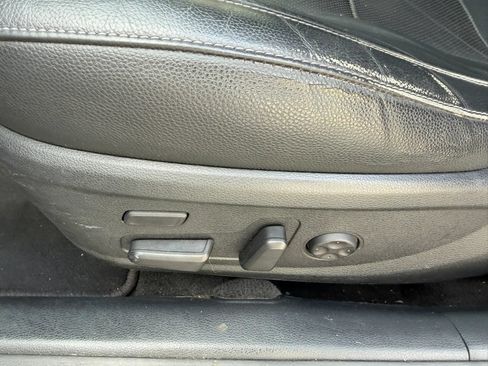 Used 2017 Kia Cadenza Technology FWD image 23