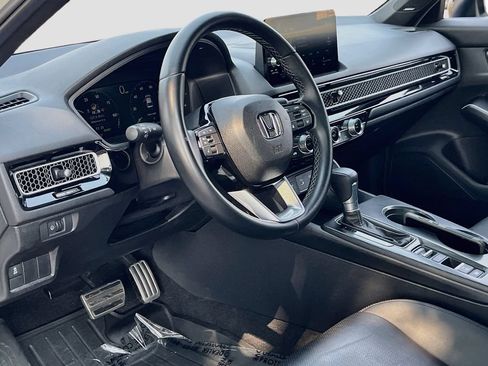 Used 2025 Honda Civic Sport Touring image 9