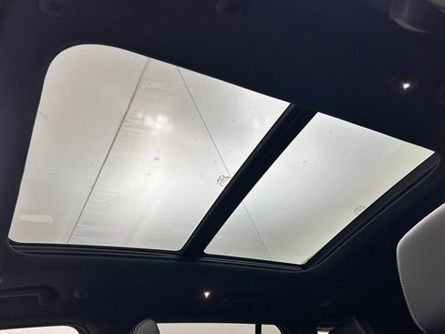 New 2025 Jeep Grand Cherokee Limited w/ Black Appearance Package image 31