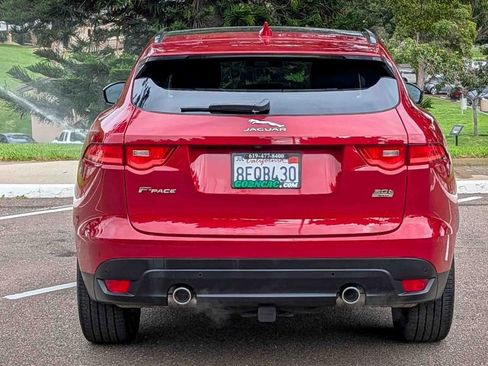 Used 2018 Jaguar F-PACE Prestige image 10