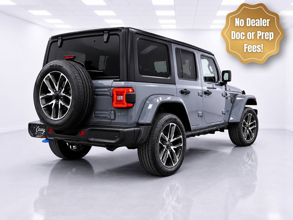 Used 2024 Jeep Wrangler Unlimited w/ Convenience Group AWD/4WD image 2