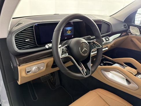 New 2026 Mercedes-Benz GLE 580 4MATIC image 4