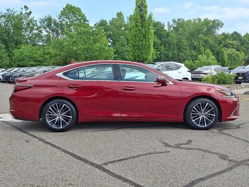 Certified 2022 Lexus ES 350 w/ Premium Package FWD image 8