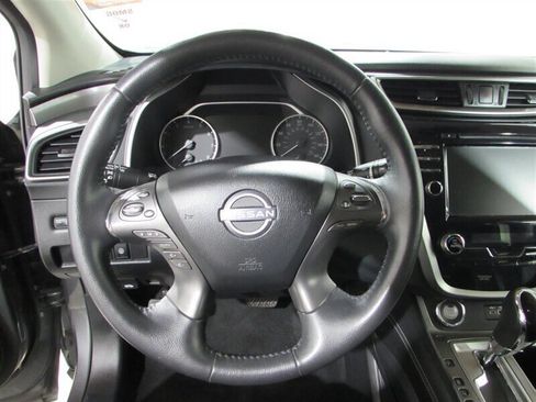 Used 2023 Nissan Murano SV image 44