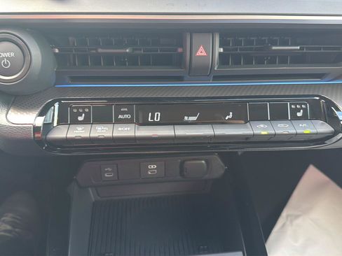 New 2026 Toyota Prius XLE FWD image 19