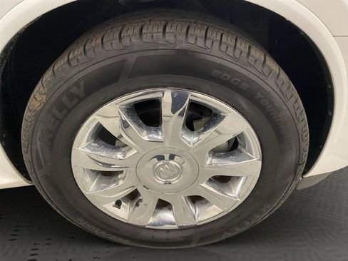 Used 2017 Buick Enclave Leather AWD/4WD image 37