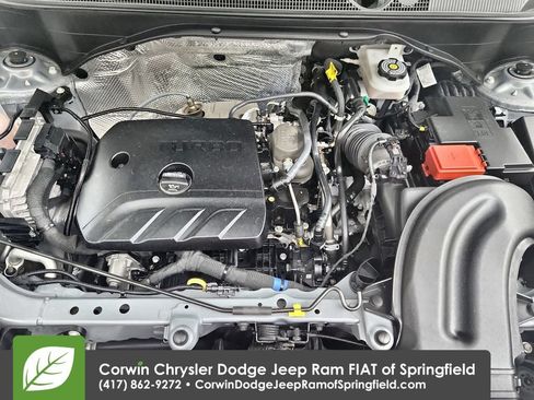 Used 2023 Buick Encore GX Essence FWD image 32