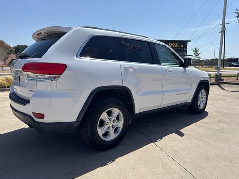 Used 2016 Jeep Grand Cherokee Laredo w/ Quick Order Package 23E RWD image 9