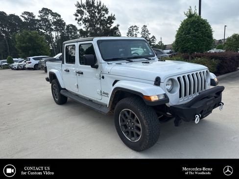 Used 2022 Jeep Gladiator Overland w/ Popular Equipment Package AWD/4WD image 1