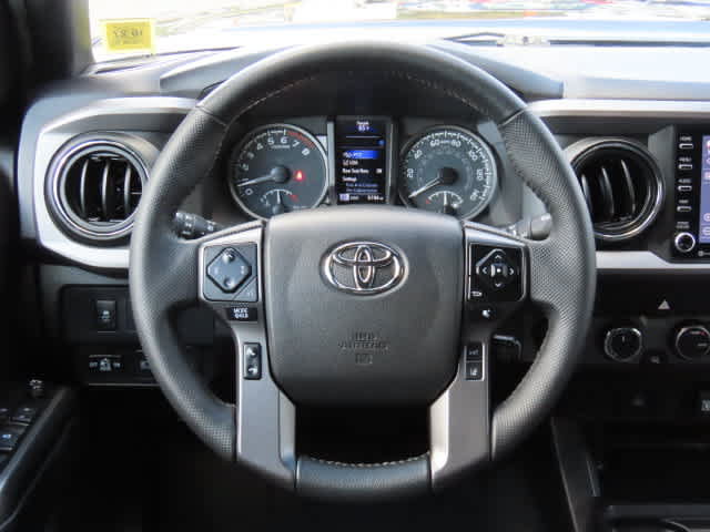 Used 2023 Toyota Tacoma TRD Off-Road AWD/4WD image 20