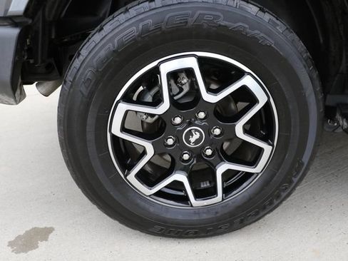 Used 2024 Ford Bronco Outer Banks AWD/4WD image 8