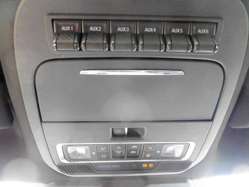 Used 2023 Ford F350 Lariat w/ Lariat Ultimate Package AWD/4WD image 29