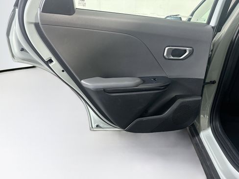 Used 2025 Kia K4 LXS FWD image 27