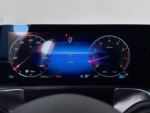 Certified 2025 Mercedes-Benz GLB 250 image 19