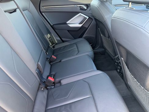 Used 2025 Audi Q3 2.0T Premium image 29