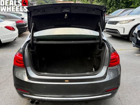 Used 2016 BMW 328i xDrive Sedan AWD/4WD image 11