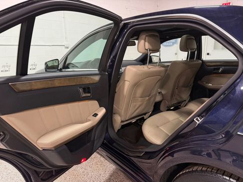 Used 2010 Mercedes-Benz E 350 4MATIC Sedan image 35