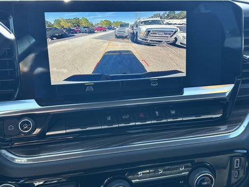 Certified 2024 Chevrolet Silverado 2500 LT image 30