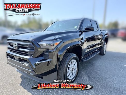 Used 2024 Toyota Tacoma SR5 AWD/4WD image 10